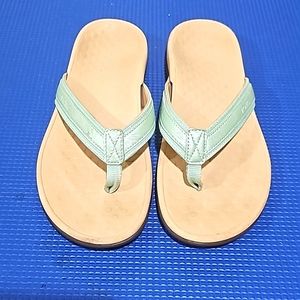 VIONIC TIDE II TOE POST SANDAL SIZE 8 MINT GREEN